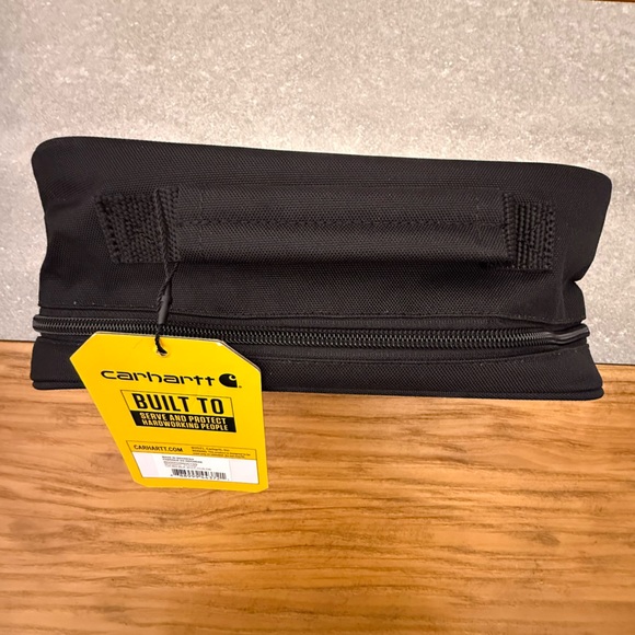 Carhartt Insulated 4 Can Lunch Cooler Rain Defender Bag Black NWT - Picture 5 of 12